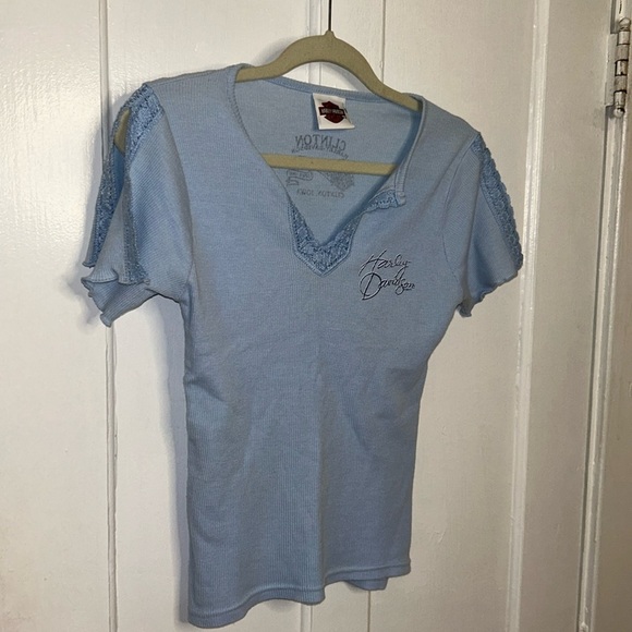 Harley-Davidson Baby Blue Lace Neckline Micro Ribbed Knit Babydoll Graphic Tee M - Picture 2 of 11